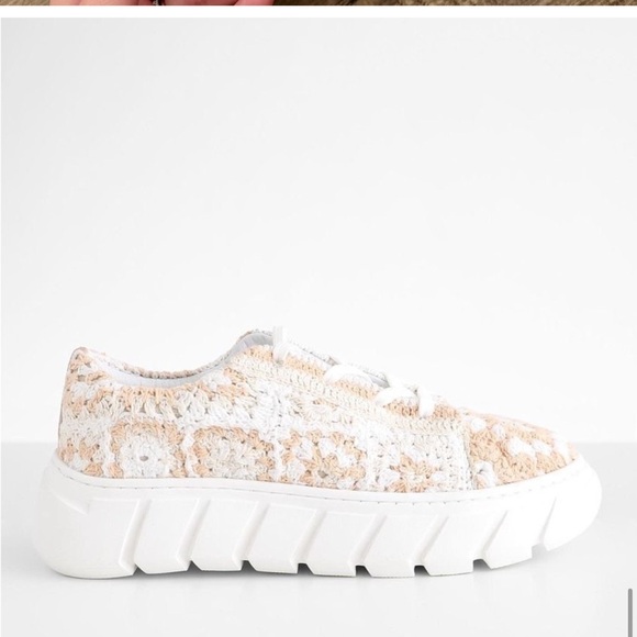 NWT Free People Catch Me If You Can Crochet Sneakers in Cream -Various sizes - Picture 2 of 9